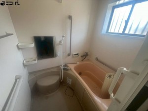 姫路市飾磨区阿成、中古一戸建ての風呂画像です
