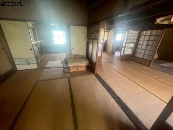 姫路市飾磨区阿成、中古一戸建ての内装画像です