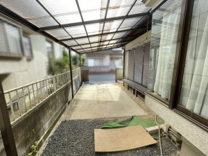 姫路市城見台、中古一戸建ての駐車場画像です