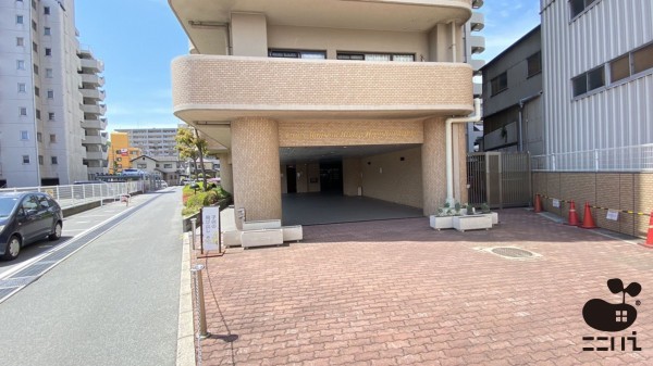 姫路市東今宿、収益/事業用物件/マンションのエントランス画像です
