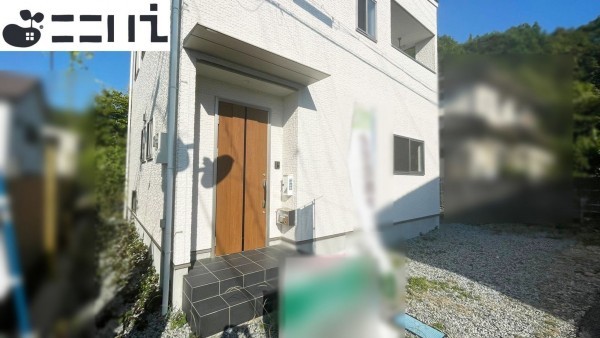 相生市那波野、中古一戸建ての玄関画像です