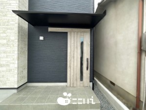 姫路市田寺、新築一戸建ての玄関画像です