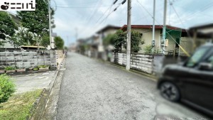 たつの市揖保川町新在家、土地の前面道路を含む現地写真画像です