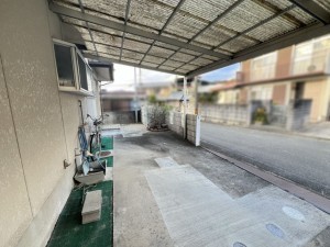 たつの市龍野町中井、中古一戸建ての駐車場画像です