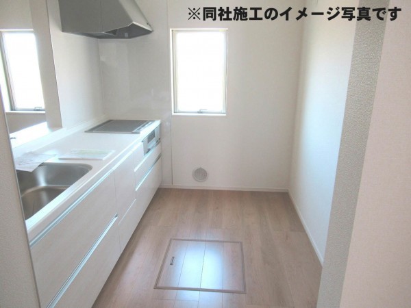 姫路市広畑区本町、新築一戸建てのキッチン画像です