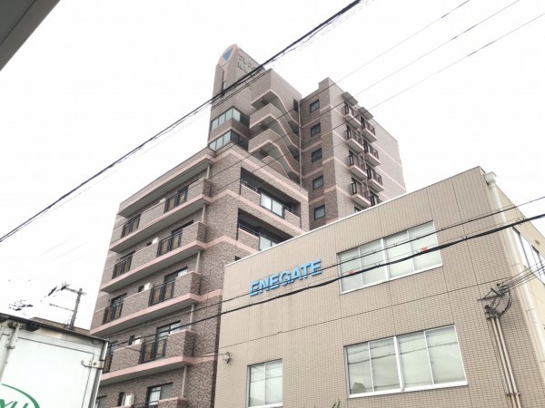 姫路市飾磨区清水、マンションの外観画像です