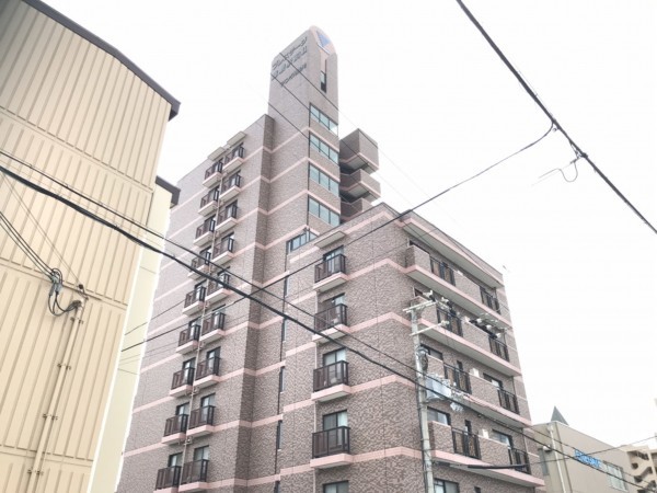 姫路市飾磨区清水、マンションの外観画像です