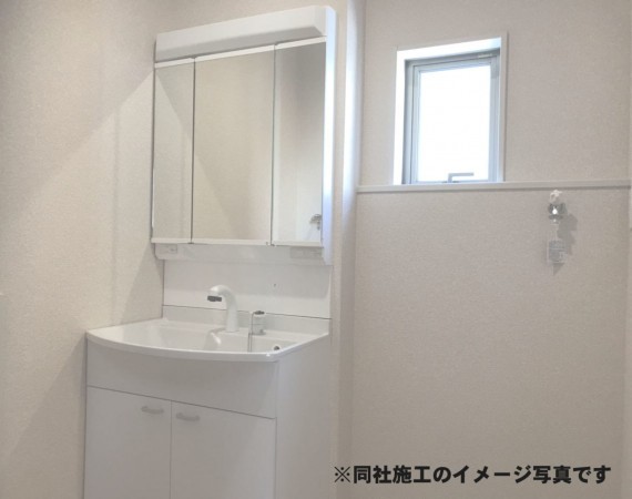 姫路市広畑区蒲田、新築一戸建ての洗面画像です