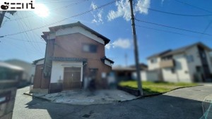 たつの市龍野町宮脇、中古一戸建ての前面道路を含む現地写真画像です