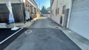 姫路市余部区上余部、新築一戸建ての前面道路を含む現地写真画像です