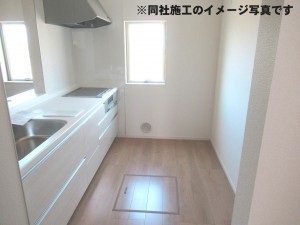 姫路市書写、新築一戸建てのキッチン画像です