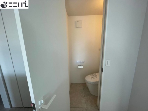 たつの市誉田町福田、新築一戸建てのトイレ画像です