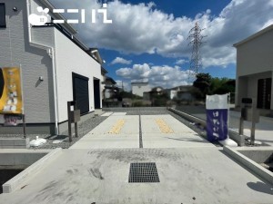 姫路市大津区長松、新築一戸建ての駐車場画像です