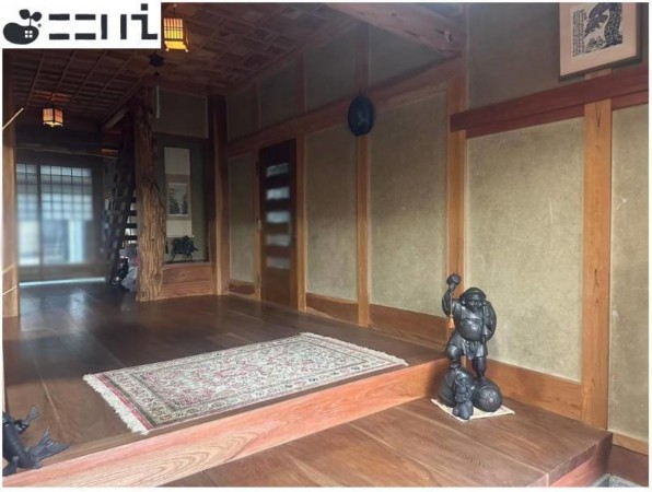 たつの市神岡町沢田、中古一戸建ての玄関画像です