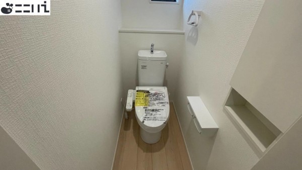 揖保郡太子町阿曽、新築一戸建てのトイレ画像です