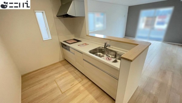 相生市佐方、新築一戸建てのキッチン画像です