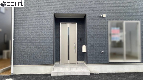 相生市佐方、新築一戸建ての玄関画像です