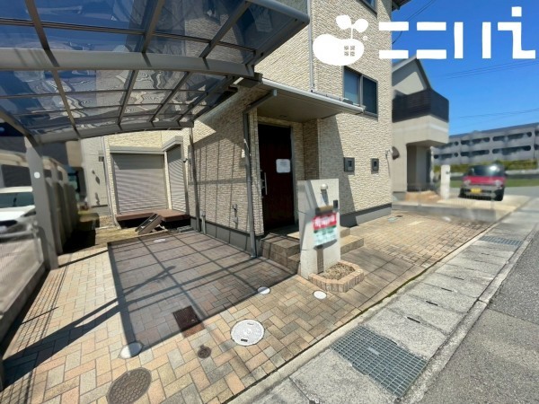 姫路市飾磨区中浜町、中古一戸建ての外観画像です
