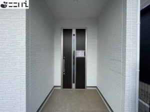 たつの市誉田町福田、新築一戸建ての玄関画像です