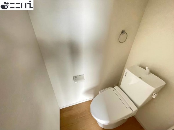 たつの市誉田町福田、新築一戸建てのトイレ画像です