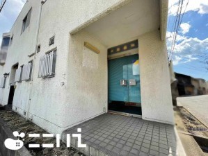 姫路市飾磨区須加、中古一戸建ての画像です