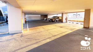姫路市東今宿、マンションの駐車場画像です