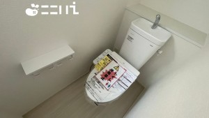 姫路市網干区高田、新築一戸建てのトイレ画像です