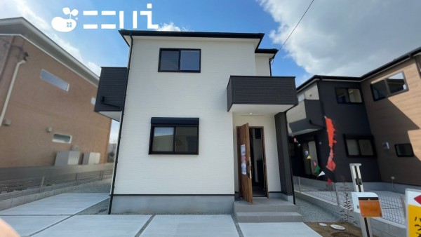 姫路市網干区高田、新築一戸建ての外観画像です