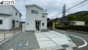 相生市古池本町、新築一戸建ての前面道路を含む現地写真画像です
