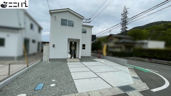 相生市古池本町、新築一戸建ての前面道路を含む現地写真画像です