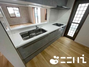 姫路市飾磨区細江、中古一戸建てのキッチン画像です