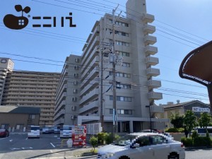 姫路市東今宿、マンションの外観画像です