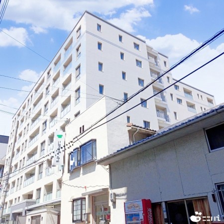 姫路市綿町、マンションの外観画像です