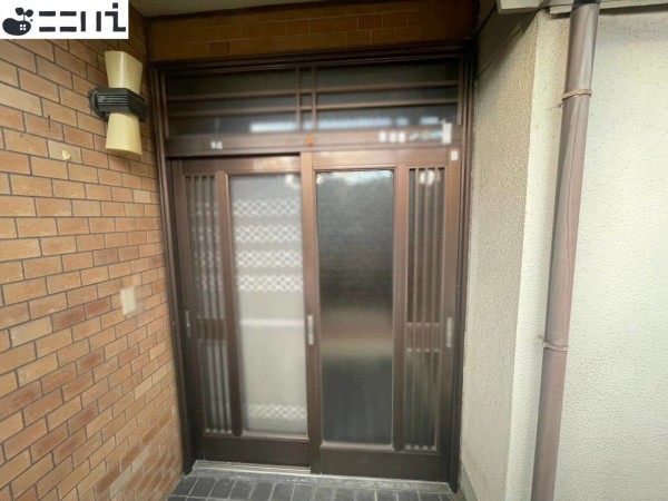 たつの市揖保川町片島、中古一戸建ての玄関画像です