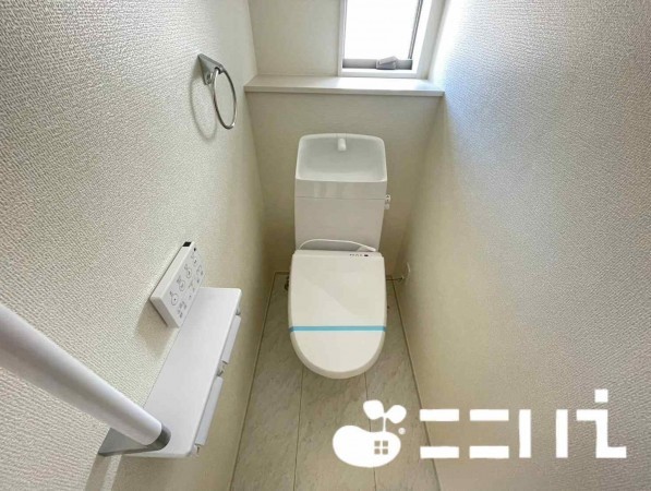 姫路市継、新築一戸建てのトイレ画像です