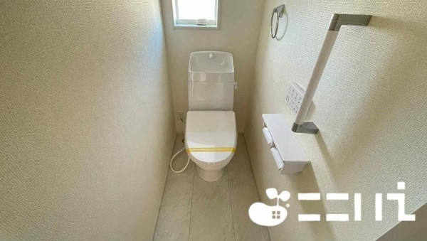 姫路市広畑区北野町、新築一戸建てのトイレ画像です