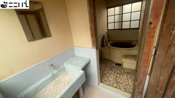 相生市若狭野町寺田、中古一戸建ての洗面画像です