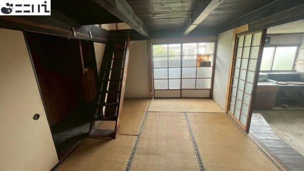 相生市若狭野町寺田、中古一戸建ての居間画像です