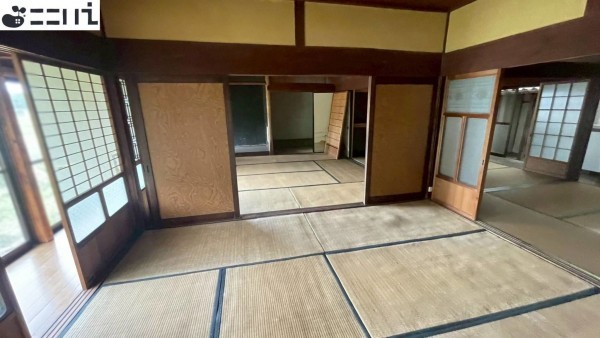 相生市若狭野町寺田、中古一戸建ての居間画像です