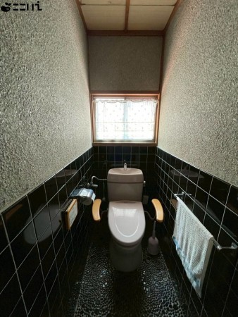相生市垣内町、中古一戸建てのトイレ画像です