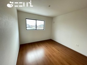 姫路市広畑区才、新築一戸建ての子ども部屋画像です