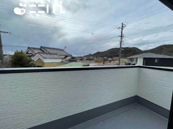 姫路市広畑区才、新築一戸建てのバルコニー画像です