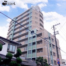 姫路市安田、マンションの画像です