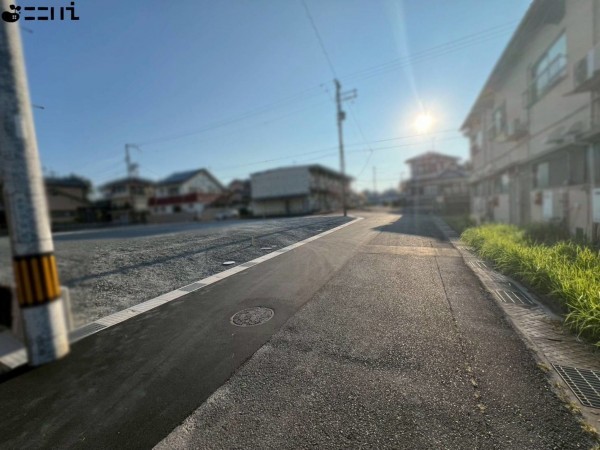 相生市赤坂、土地の前面道路を含む現地写真画像です