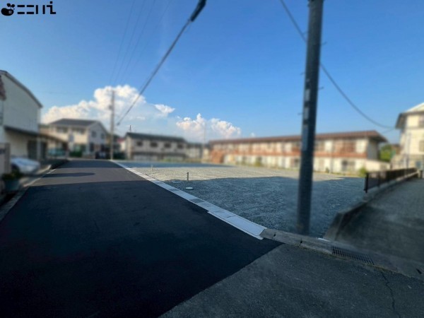 相生市赤坂、土地の前面道路を含む現地写真画像です