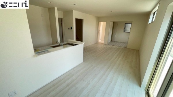 たつの市龍野町末政、新築一戸建ての居間画像です