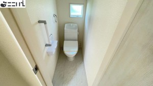 たつの市龍野町末政、新築一戸建てのトイレ画像です