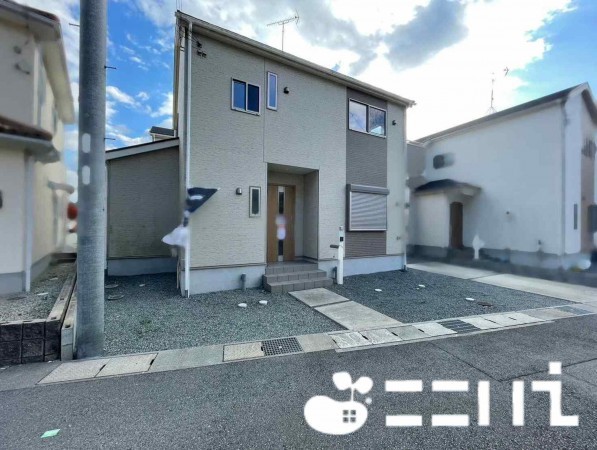 姫路市苫編、中古一戸建ての外観画像です