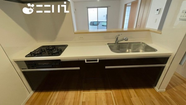 姫路市苫編、中古一戸建てのキッチン画像です