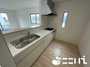 姫路市野里、新築一戸建てのキッチン画像です